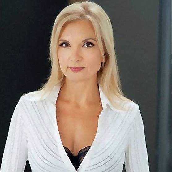 My Devotional Thoughts Interview With Actress Teryl Rothery “chesapeake Shores”